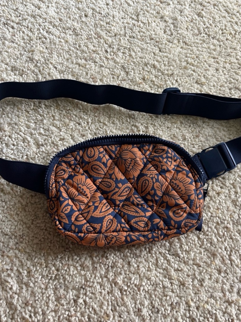 Vera Bradley Adjustable Woodward Small Size Belt Bag